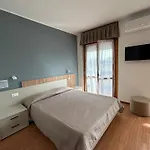 Al Cavallino Bianco 3* 리그나노 사비아도로
