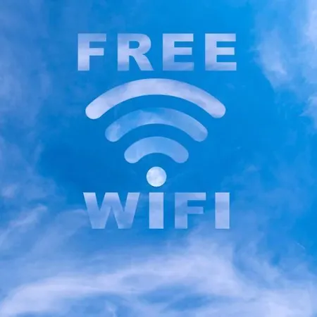 阿尔卡瓦里诺比安克旅馆 3* 利尼亚诺萨比亚多罗