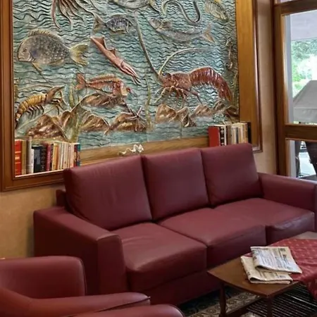 阿尔卡瓦里诺比安克旅馆