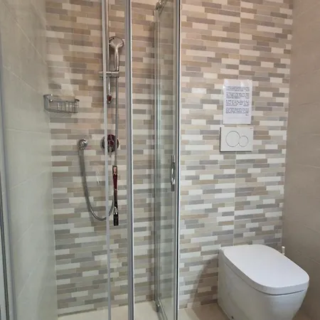 阿尔卡瓦里诺比安克旅馆 酒店