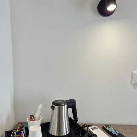 阿尔卡瓦里诺比安克旅馆 酒店 3*