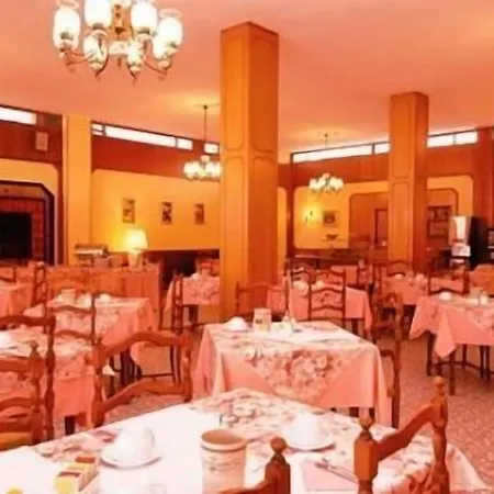 酒店 阿尔卡瓦里诺比安克旅馆