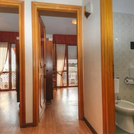 阿尔卡瓦里诺比安克旅馆 酒店 利尼亚诺萨比亚多罗