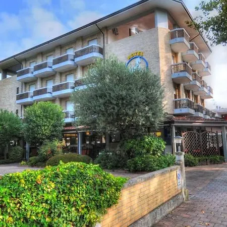 Al Cavallino Bianco ホテル 3*
